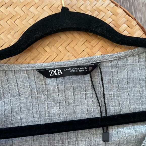 Zara gray‎ ruffled cropped peasant blouse Victorian - Picture 7 of 8